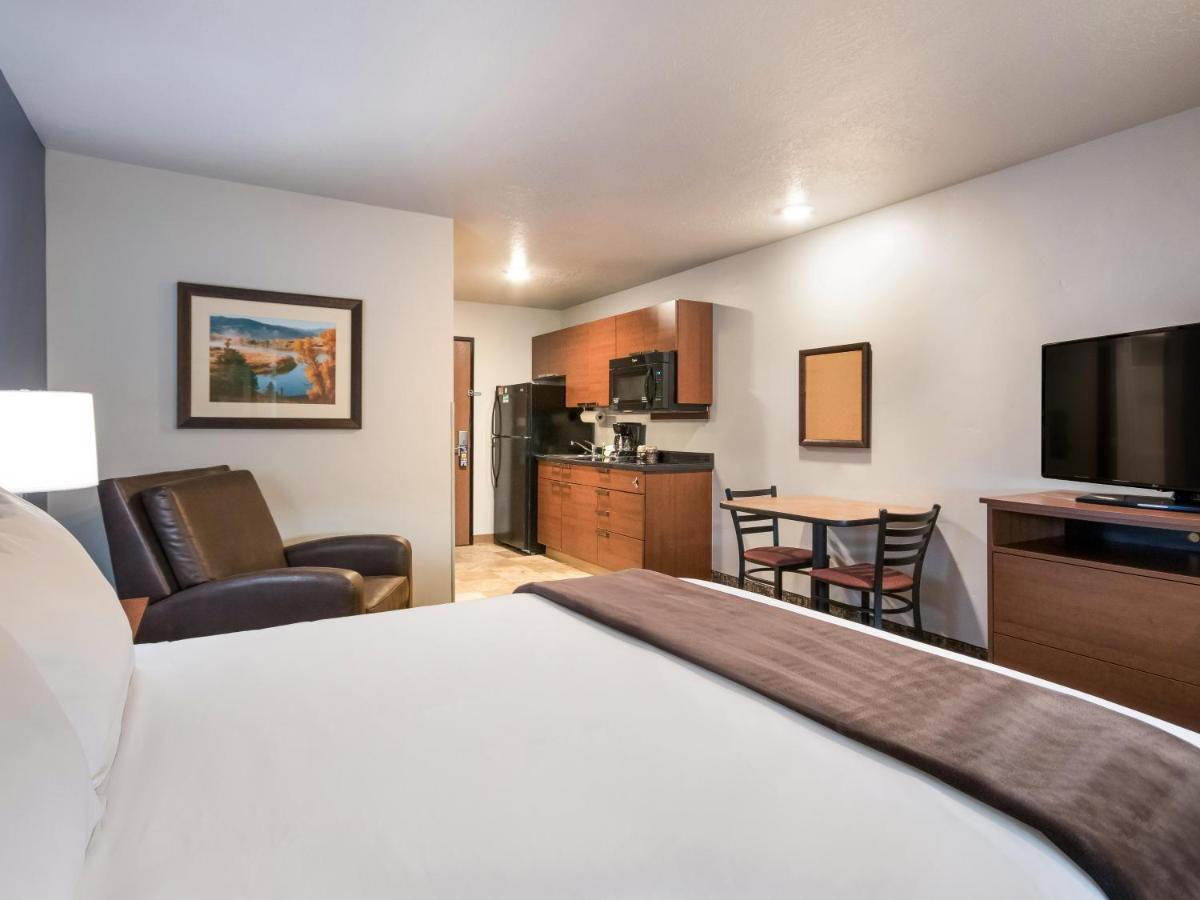 My Place Hotel-wixom/novi/detroit, Mi Hotel 2*